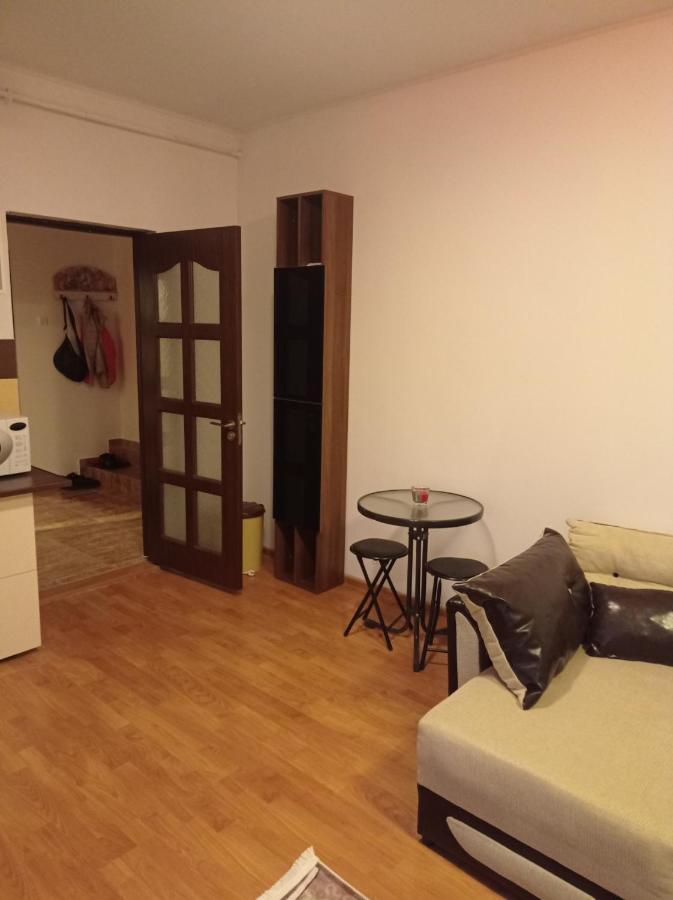 Apartament Bed & Breakfast Floresti  Exterior photo